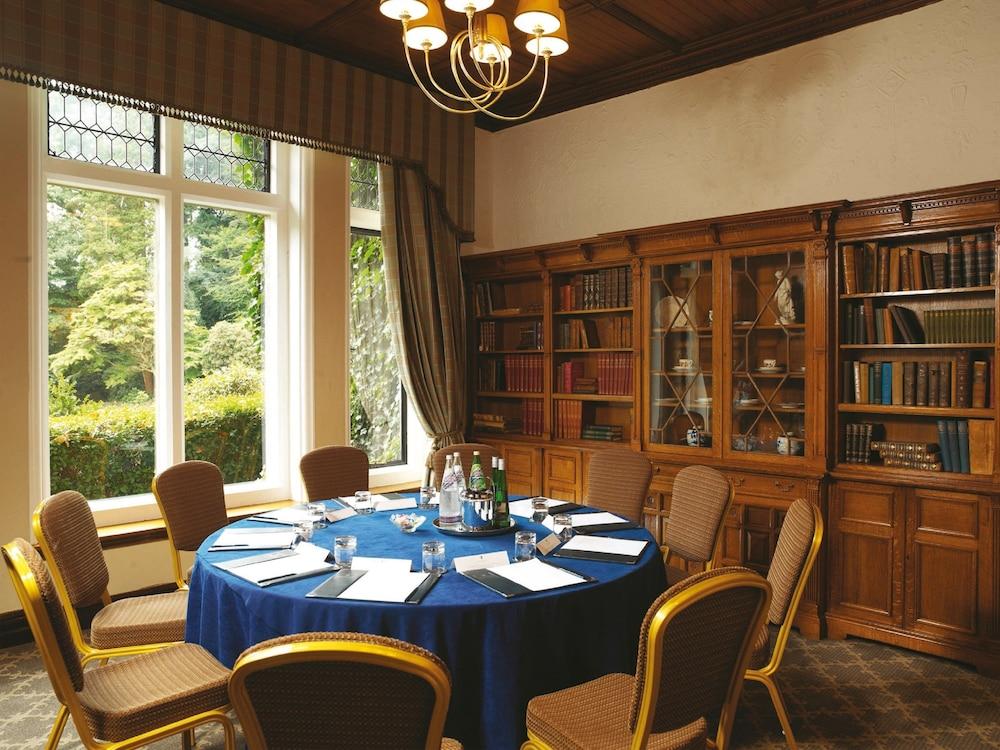 Macdonald Frimley Hall Hotel & Spa Camberley Eksteriør billede