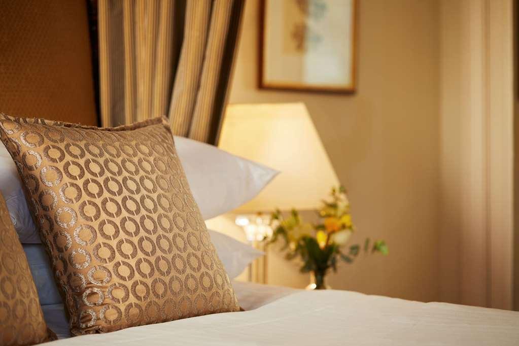 Macdonald Frimley Hall Hotel & Spa Camberley Værelse billede