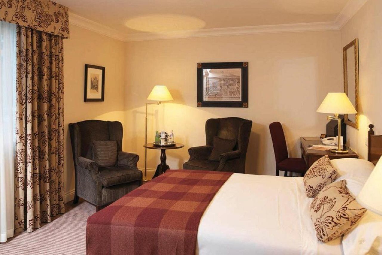 Macdonald Frimley Hall Hotel & Spa Camberley Eksteriør billede